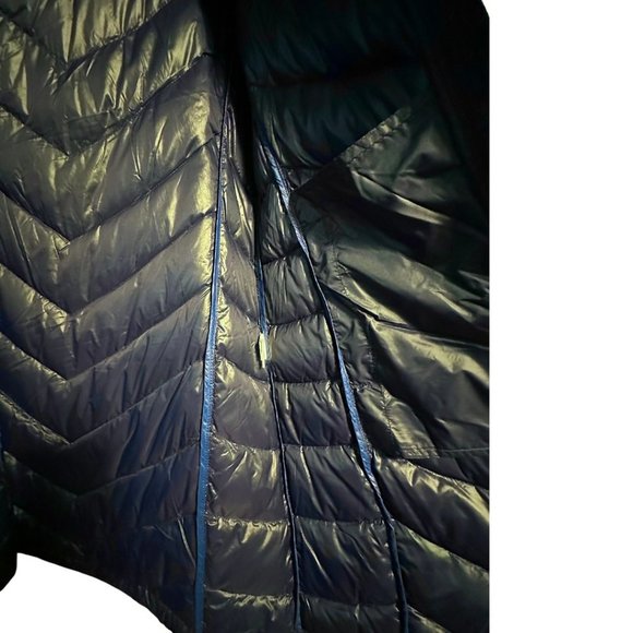 Calvin Klein Women Packable Down - Navy Feather Puff Jacket - Picture 2 of 13